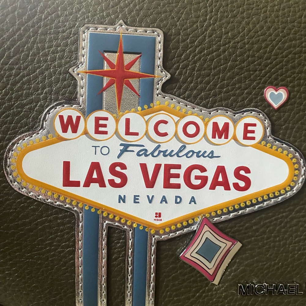 Michael Kors Olive Green Crossbody with Las Vegas Patch Accents Sold Out - Picture 4 of 7